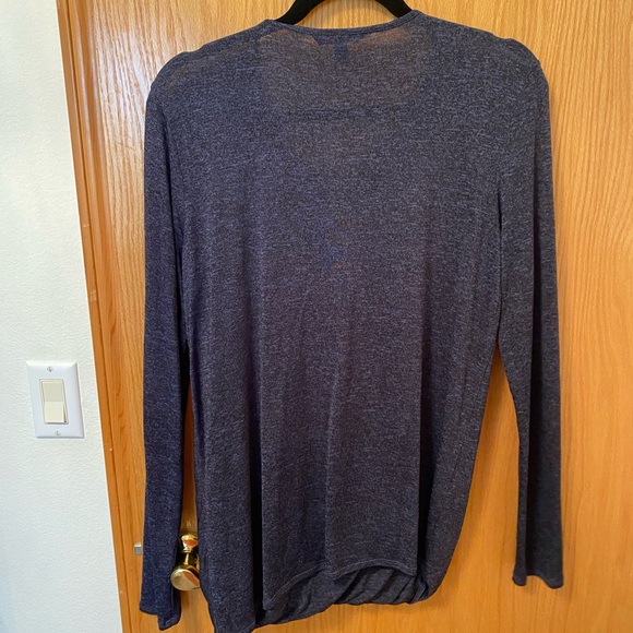 Banana republic medium navy drapey top - Picture 4 of 4